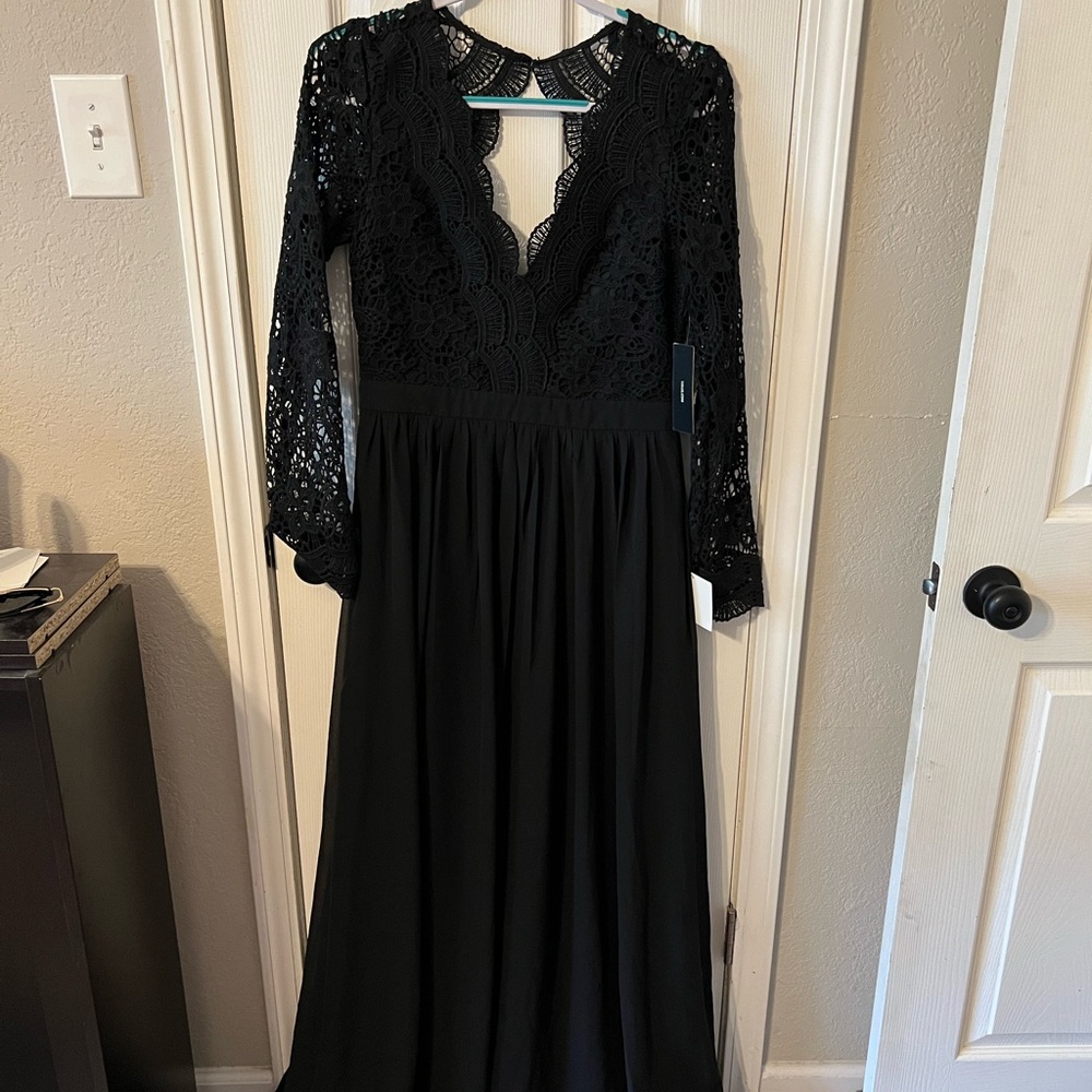 Lulu’s Awaken My Love Lace Long Sleeve Dress